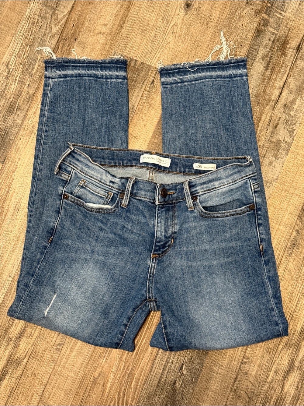Banana Republic Women's Straight Cropped Frayed Hem Blue Denim Jeans Size 26